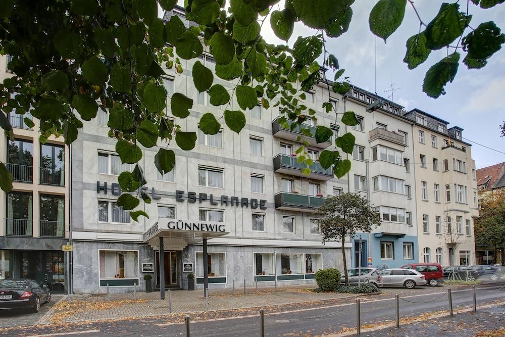 Hotel Trip Esplanade, 4*